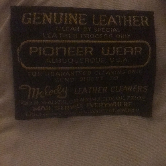 Women’s Leather Jacket! - Picture 5 of 6